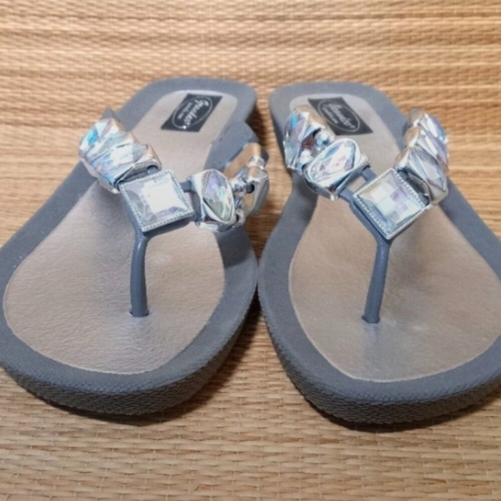 Grandco sandals women's 10 silver gray Aurora Borealis rhinestone flats shoes - Picture 4 of 6